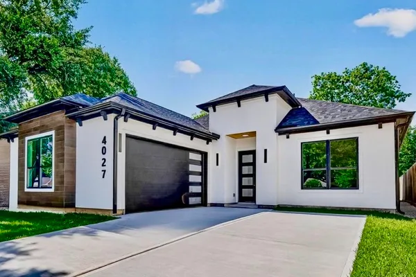 4027 BLACK LOCUST DR