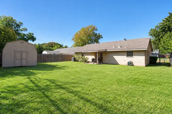 8630 HACKNEY LN
