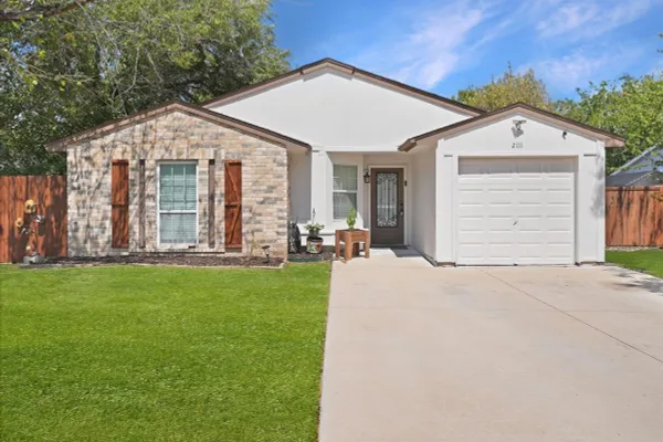 2111 SHARPSHIRE LN