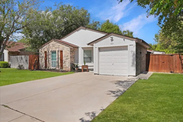 2111 SHARPSHIRE LN
