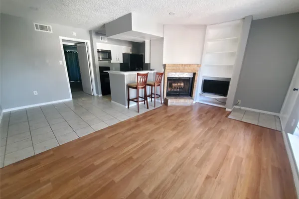 1505 WARD RD 218