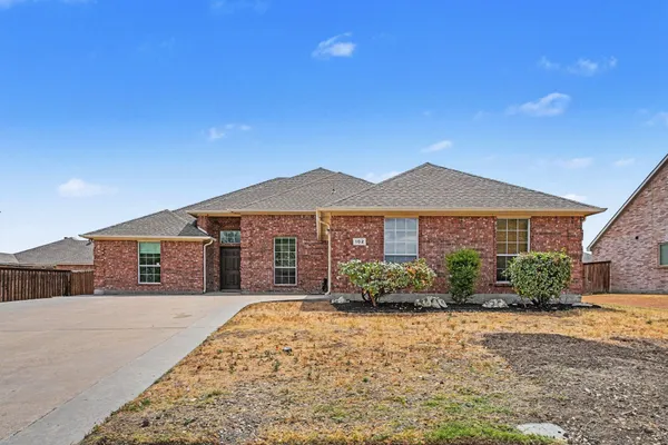 102 TROY LN
