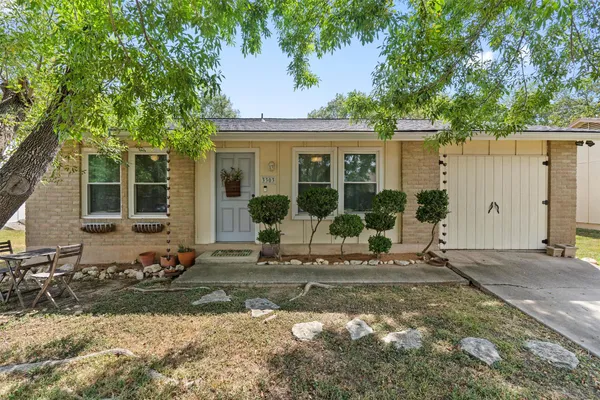 3303 PLANTATION RD
