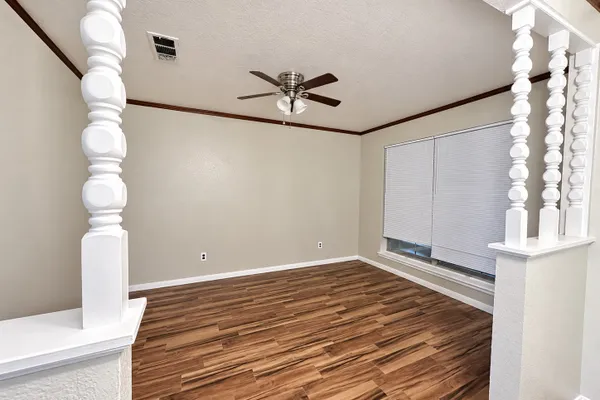 306 LANTANA DR