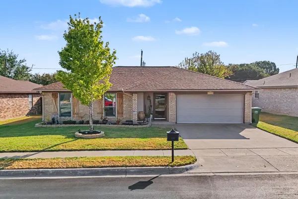 7624 MAPLEHILL RD