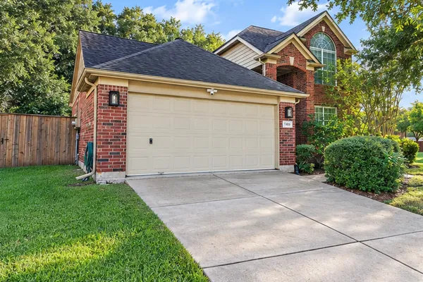 7406 GREATWOOD GROVE DR