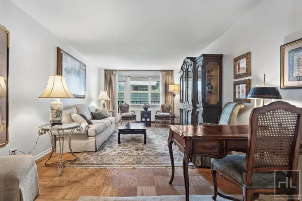 165 W 66TH ST 6H