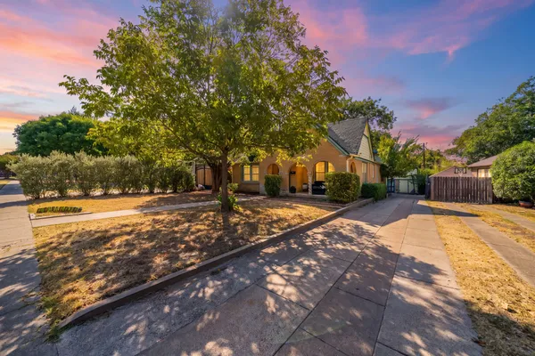 2807 CAIN BLVD