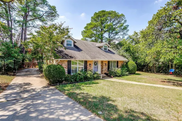 1412 RIDGECREST CIR