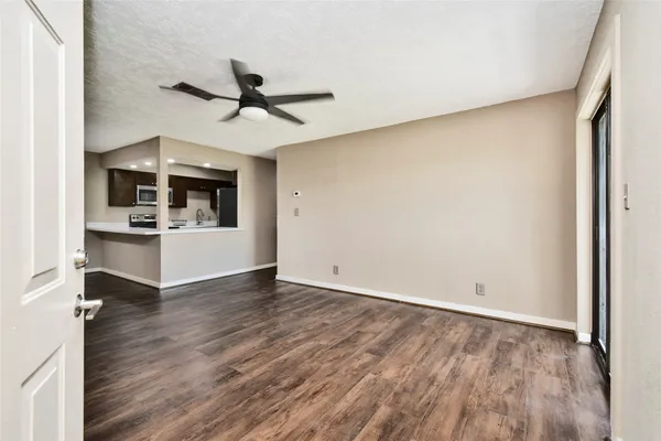 2501 GULF FWY 14A