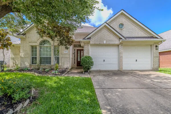 9014 CARRIAGE POINT DR