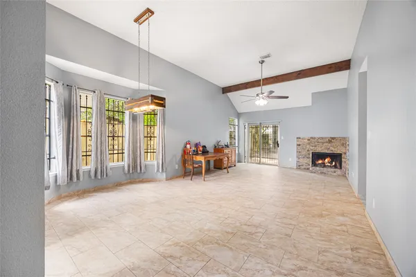 8107 SUMMER TRAIL DR