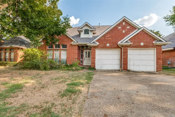 3312 PAINT BRUSH LN