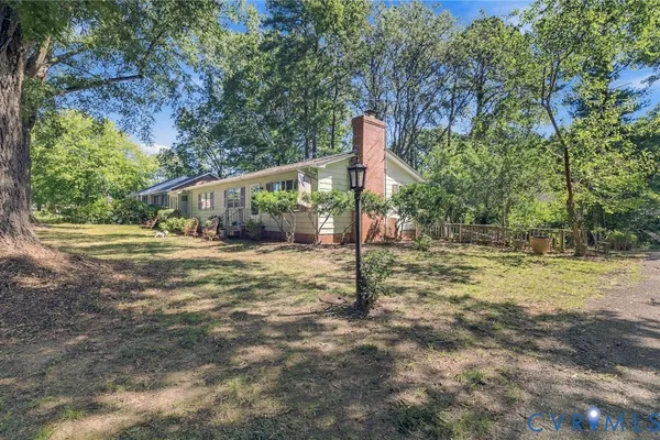 193 MEADOW LN