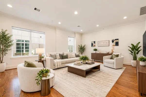 4031 BELLEFONTAINE ST 128