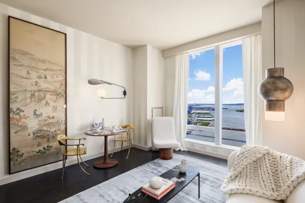 252 S ST 66B