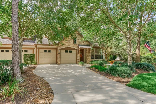 23 DOUVAINE CT
