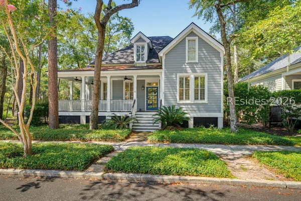 11 HAYEK ST