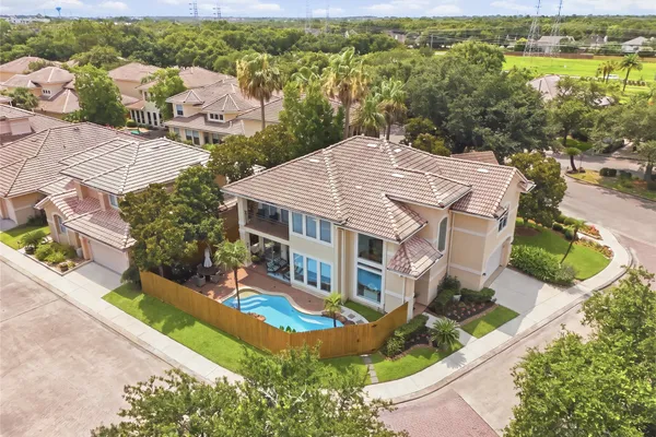 320 HARBORSIDE CIR