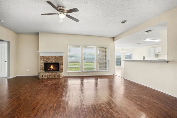 360 MCMURTRY DR