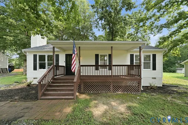 716 GLEN COVE DR