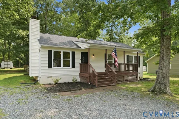 716 GLEN COVE DR