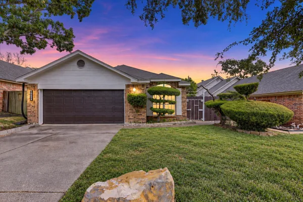 10634 TALL OAK DR