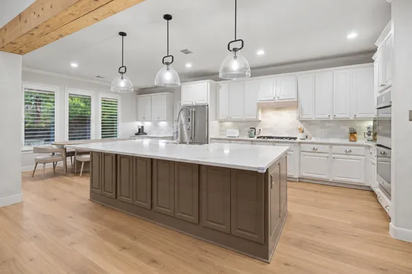 7922 EMERALD HAVEN DR