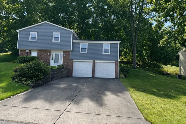 171 OAKDALE DR