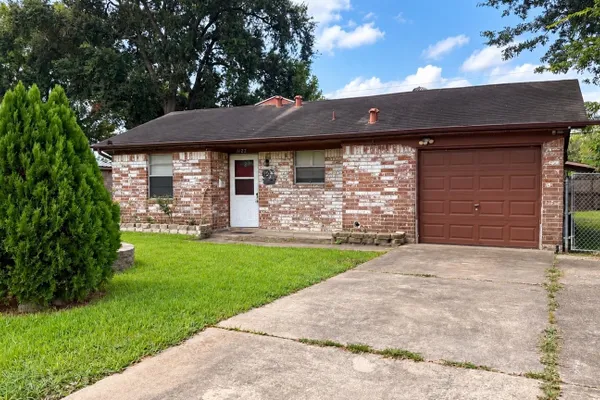 1122 MITCHELL RD