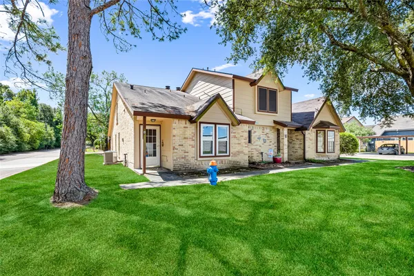 2091 COUNTRY VILLAGE BLVD A