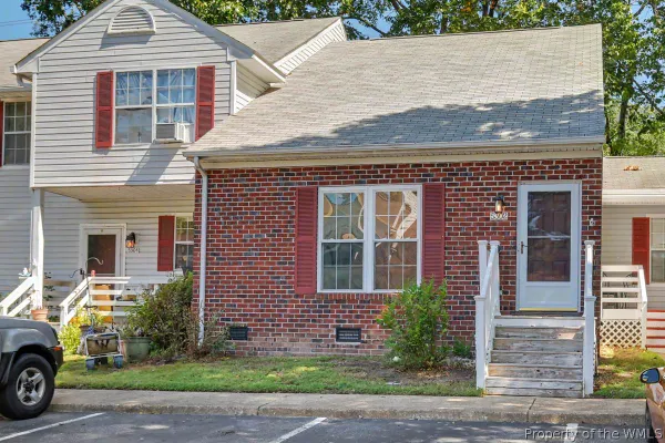 5302 GARDNER CT
