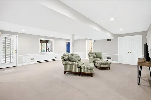 47 NEW LONDON RD