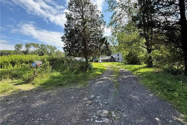201 OAK HILL RD