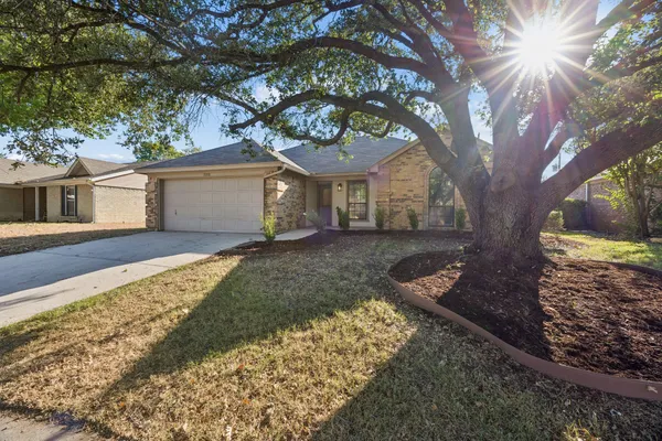 7208 MEADOWBROOK DR