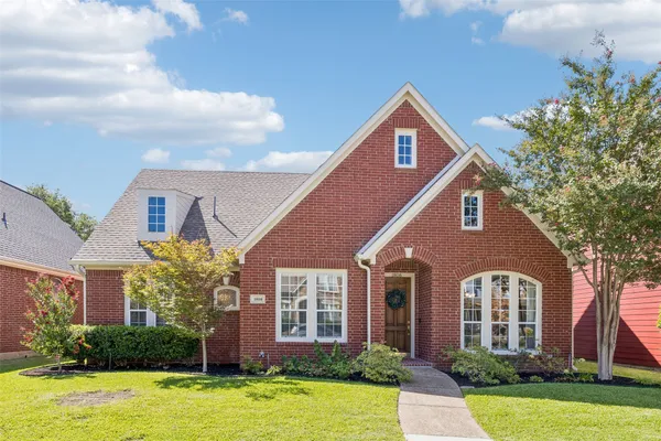 1808 AUBURN DR