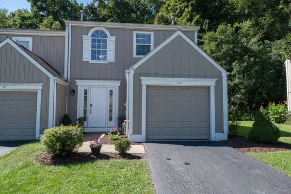 65 NEW LONDON LN