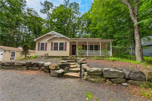 212 EYOTA DR