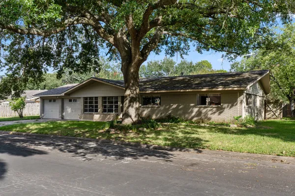 2909 LA VISTA AVE