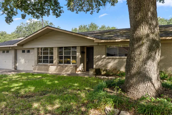 2909 LA VISTA AVE