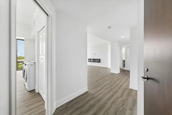 1111 BERING DR 805