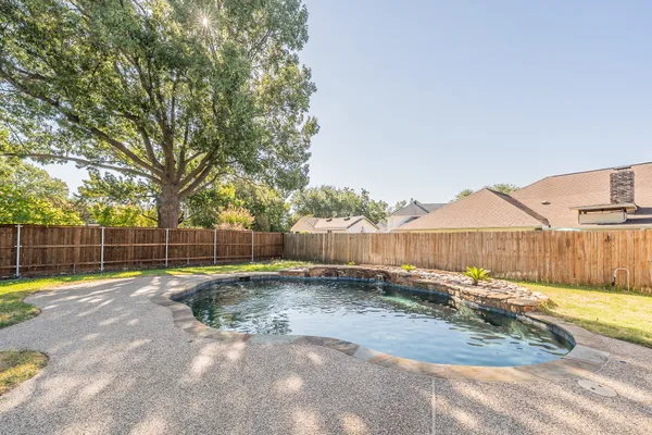 7536 OAK PARK DR