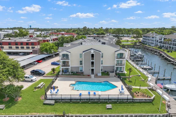 114 YACHT CLUB LN 114