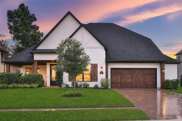 115 OAK ESTATES DR