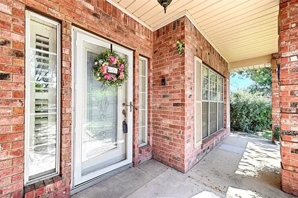 1229 JEANETTE WAY