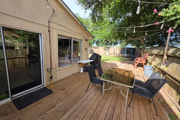 1406 ASHWOOD DR