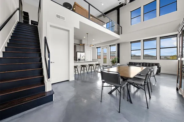 2323 POLK ST ST 306