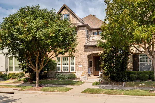7304 SAN SABA DR
