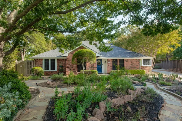 624 ARBOR CT