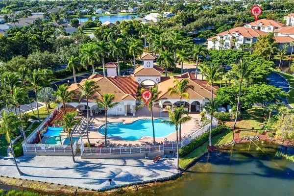 15655 OCEAN WALK CIR 301